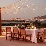 Hotel Laguna Coast Resort, Small Luxury Of The World