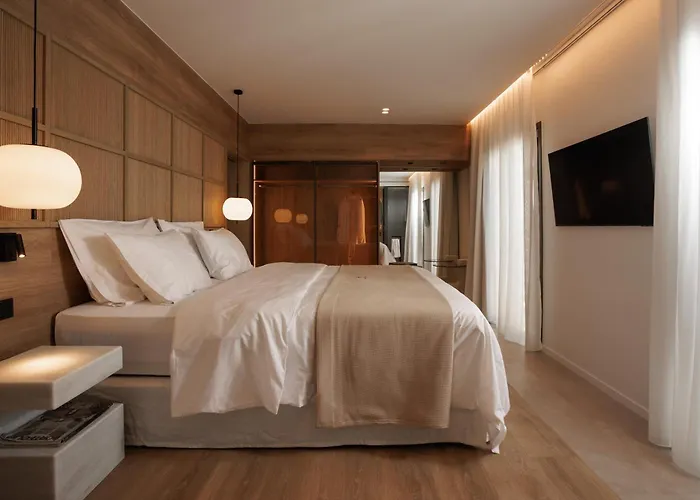 Laguna Coast Resort, Small Luxury Of The World Otel