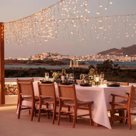 Hotel Laguna Coast Resort, Small Luxury Of The World
