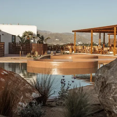 מלון Laguna Coast Resort, Small Luxury Of The World 5*