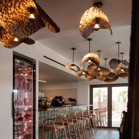 Laguna Coast Resort, Small Luxury Of The World 5* סטלידה