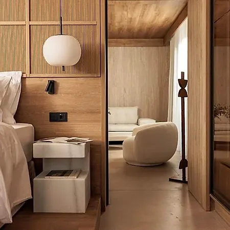 Hotel Laguna Coast Resort, Small Luxury Of The World