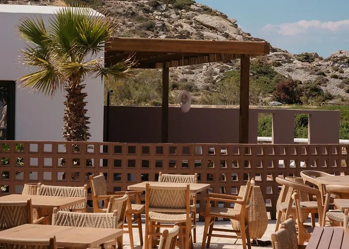 Отель Laguna Coast Resort, Small Luxury Of The World 5*